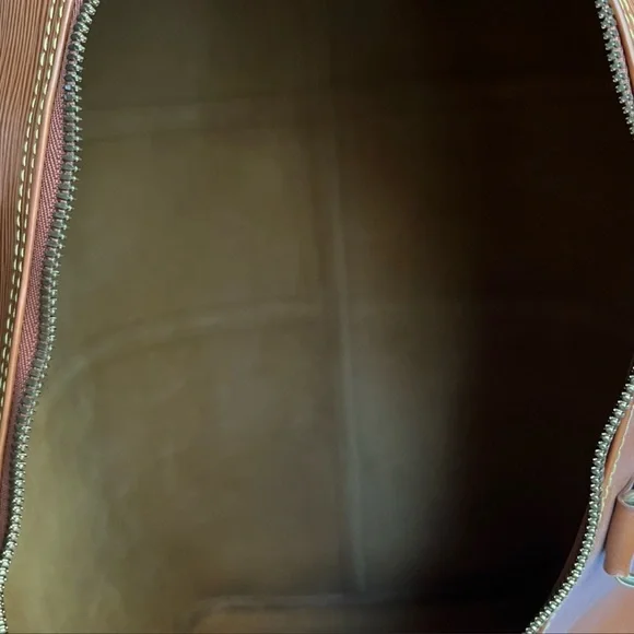 Louis Vuitton Leather Travel Bag - Picture 8 of 13